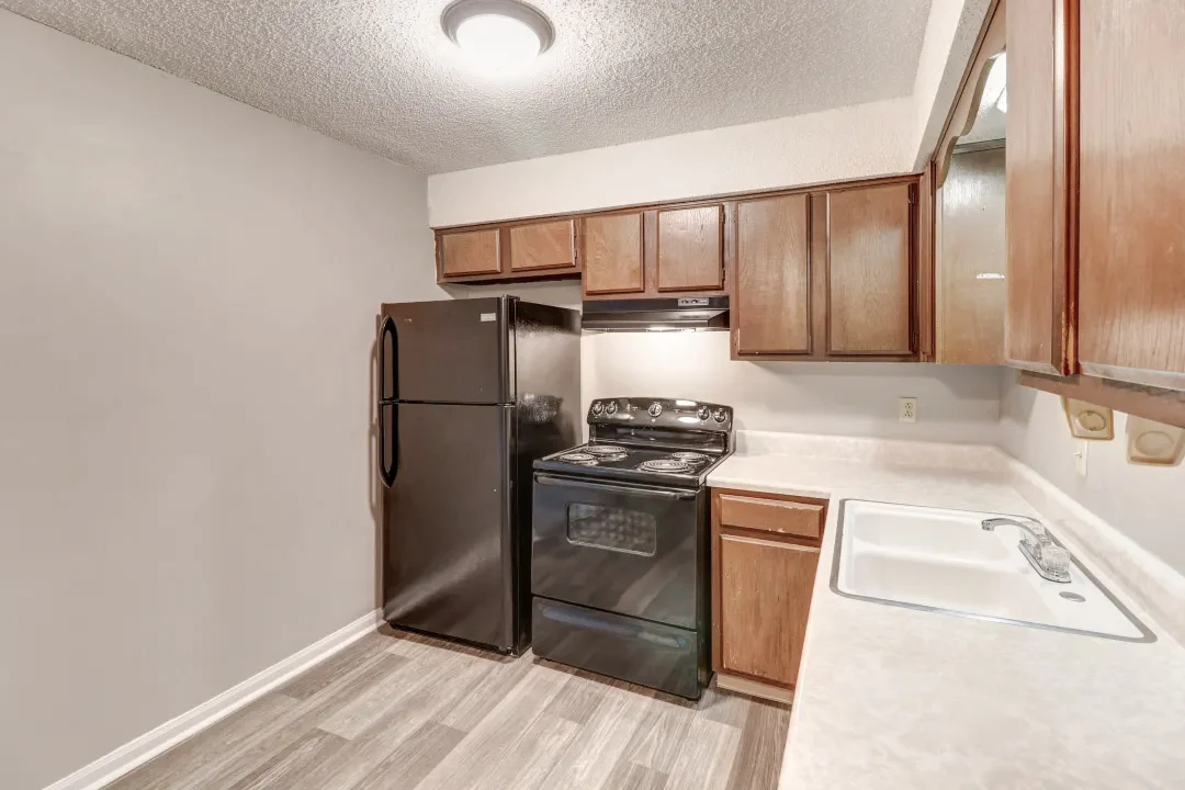 Hillwood Manor Hillwood Manor - Refrigerator, Room, Indoors