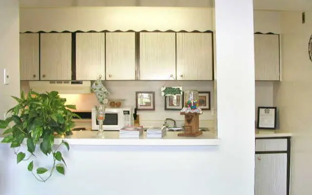 Heritage Court - Room