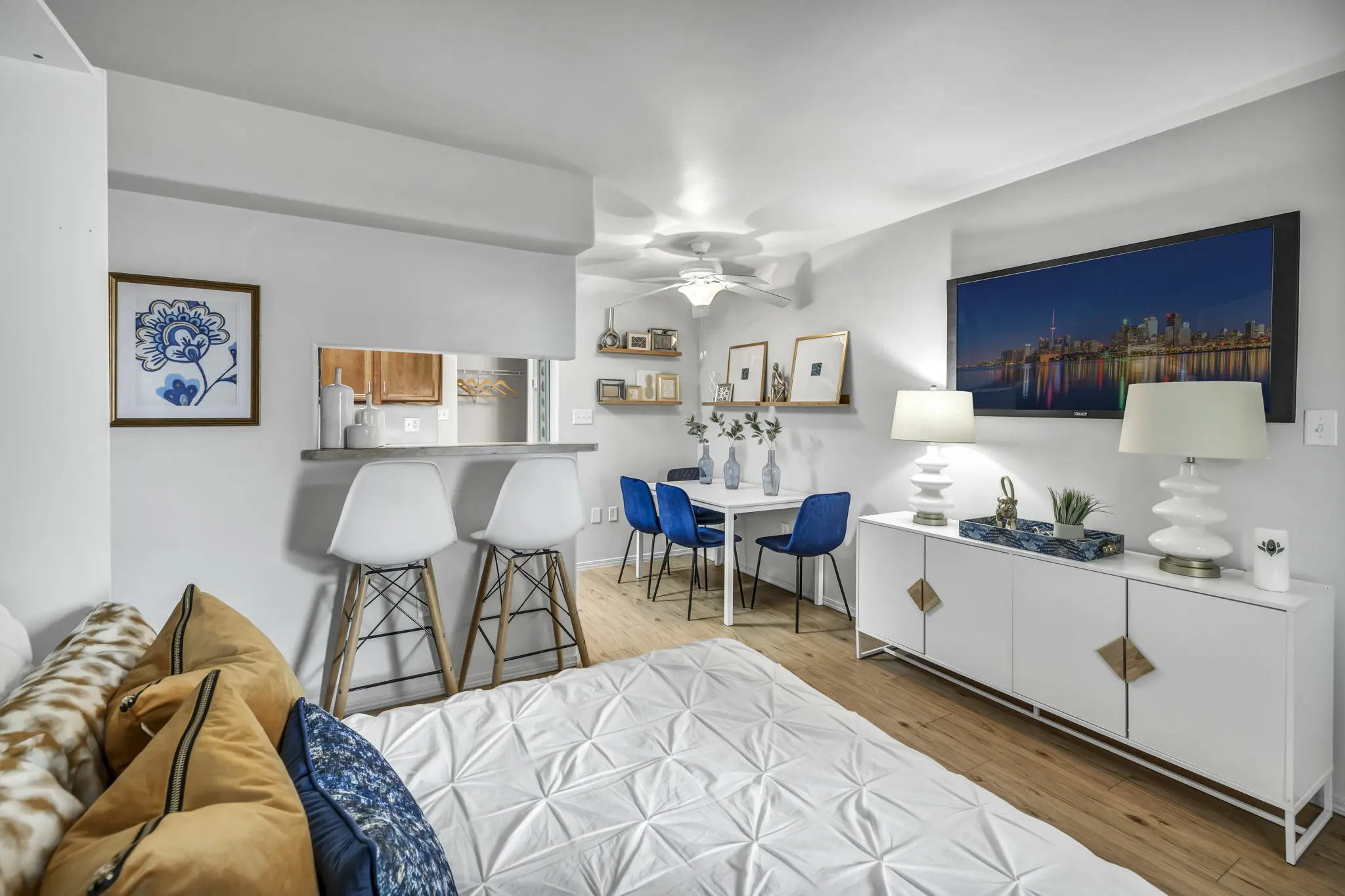 Home Decor, Interior Design, Screen