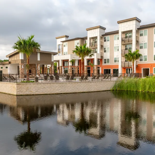 Weston 4 Hundred - City, Condo, Urban