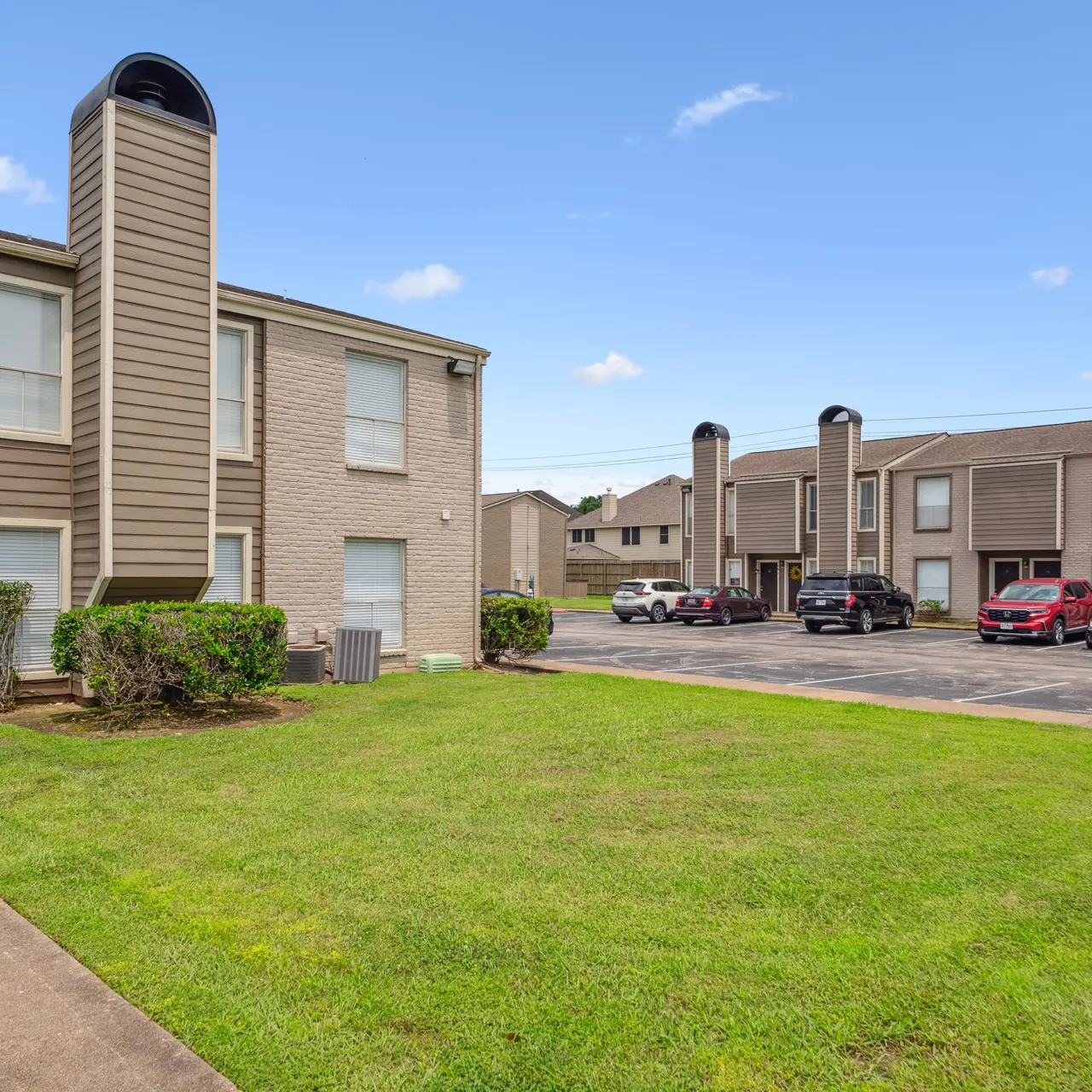 Home Royal Oaks Of Pearland