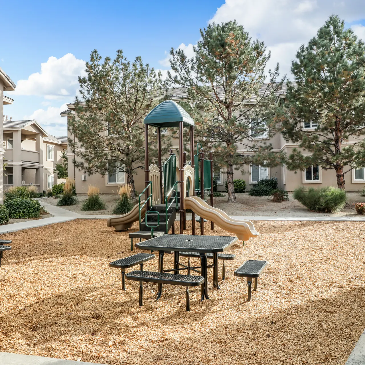 Horizons at South Meadows - Neighborhood, Grass, Outdoor Play Area