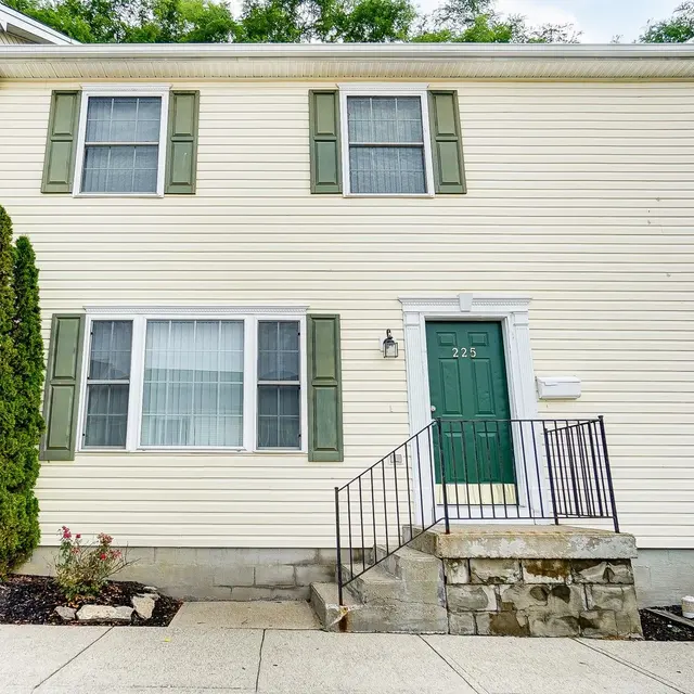 Cold Springs Townhomes - Housing