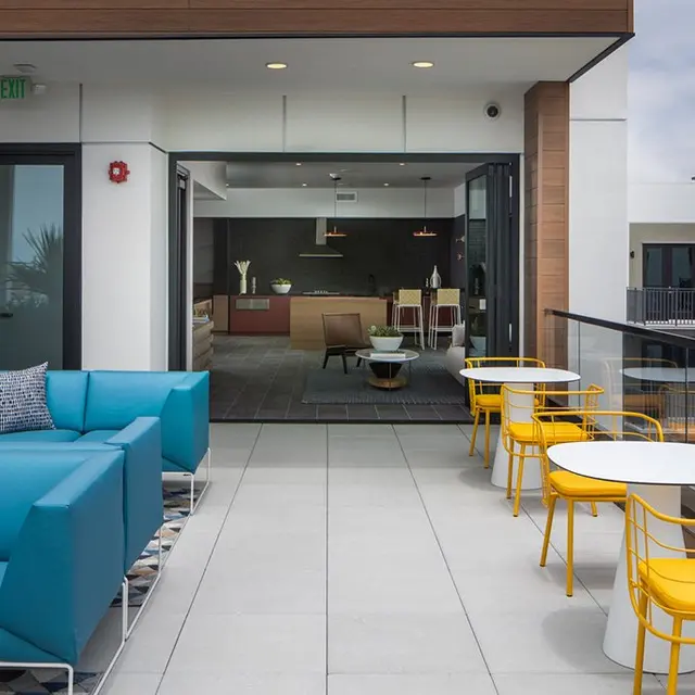 550 Harborfront - Chair