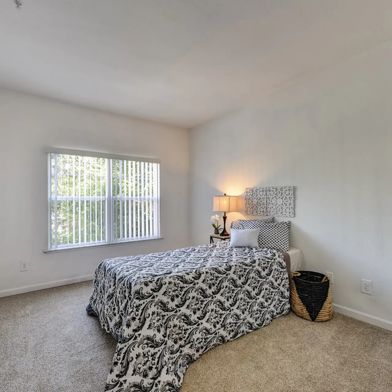 The Fremont Building - Room, Flooring