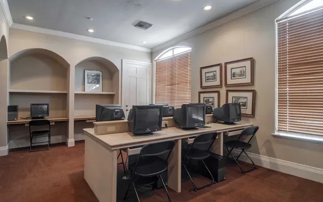 Reading Park - Indoors, Interior Design, Furniture