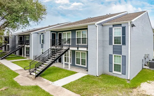 Sienna Villas - Grass