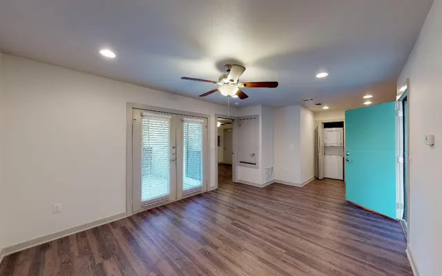 Apartments at M-Streets - Wood, Floor, Corner