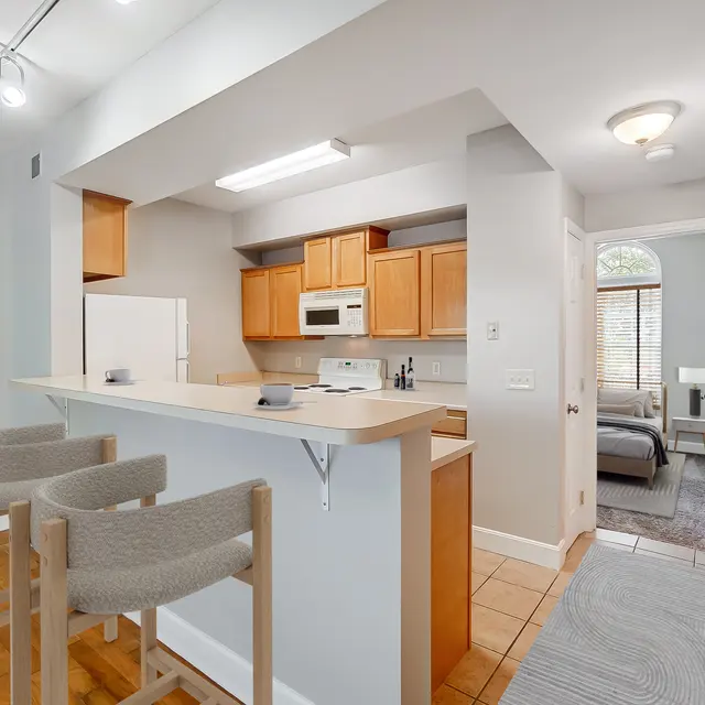 2700 University Court - Indoors, Interior Design, Kitchen
