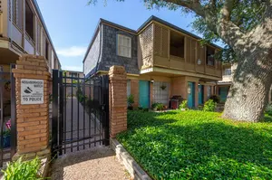 2 Bedroom, 2 Bathroom, 1034 SQFT