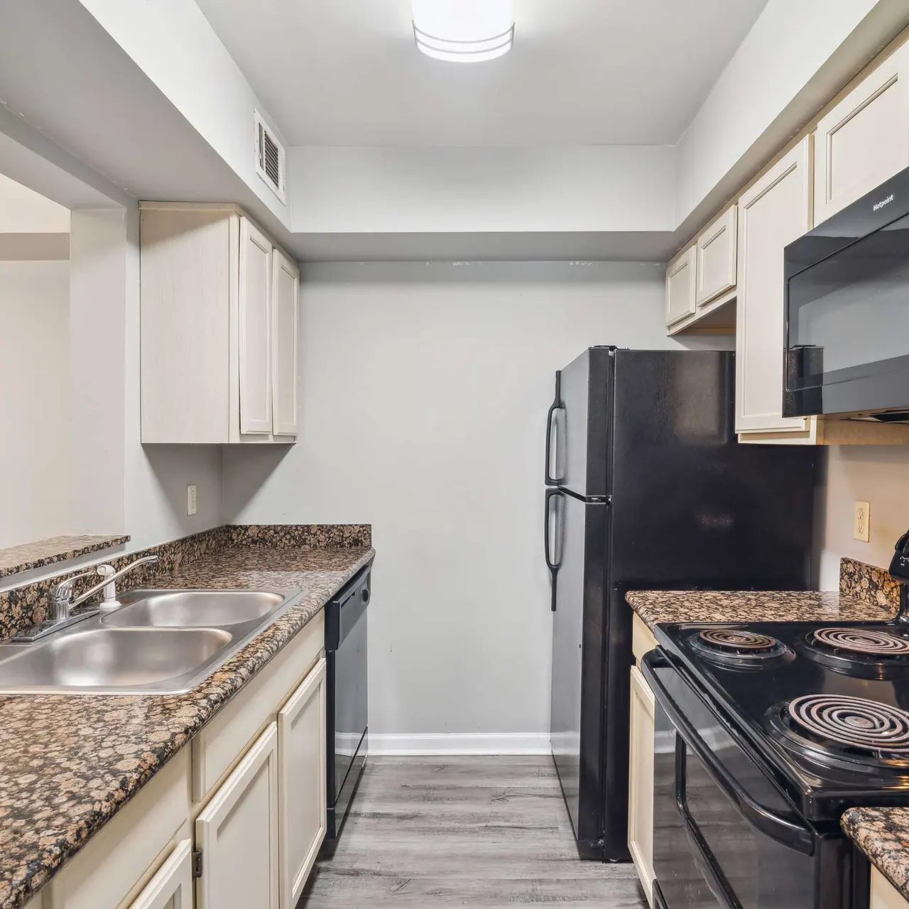 Haltere at New Orleans - Indoors, Interior Design, Appliance