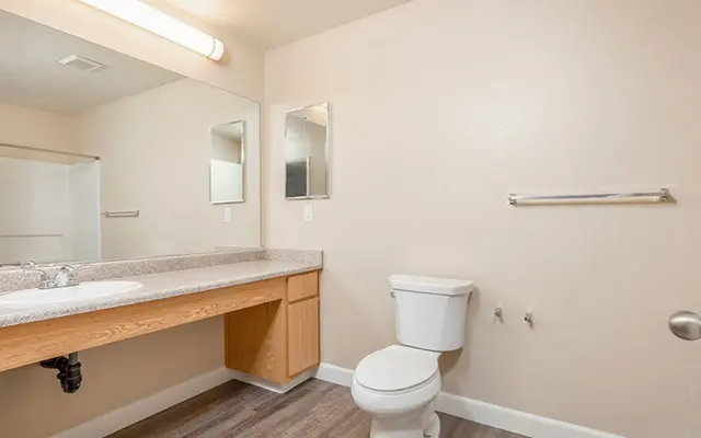 Tahoe at Fair Oaks - Room, Corner