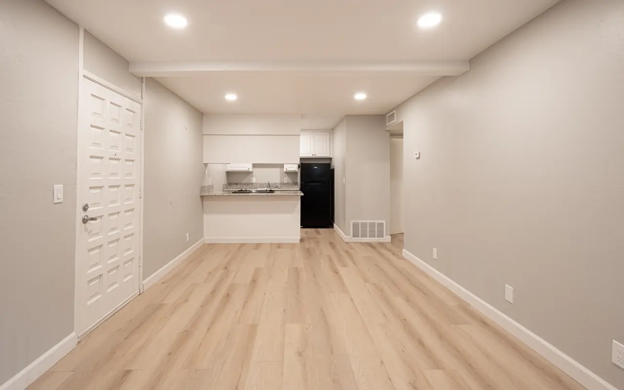 2712 E Street - Floor, Flooring, Indoors