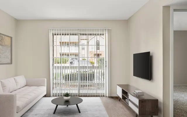Martins Point - Living Room, Coffee Table, Table