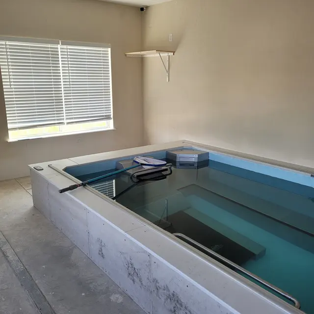 Garden Walk Magnolia Ridge - Tub, Window