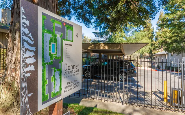 Donner at Fair Oaks - Car, Person, Outdoors