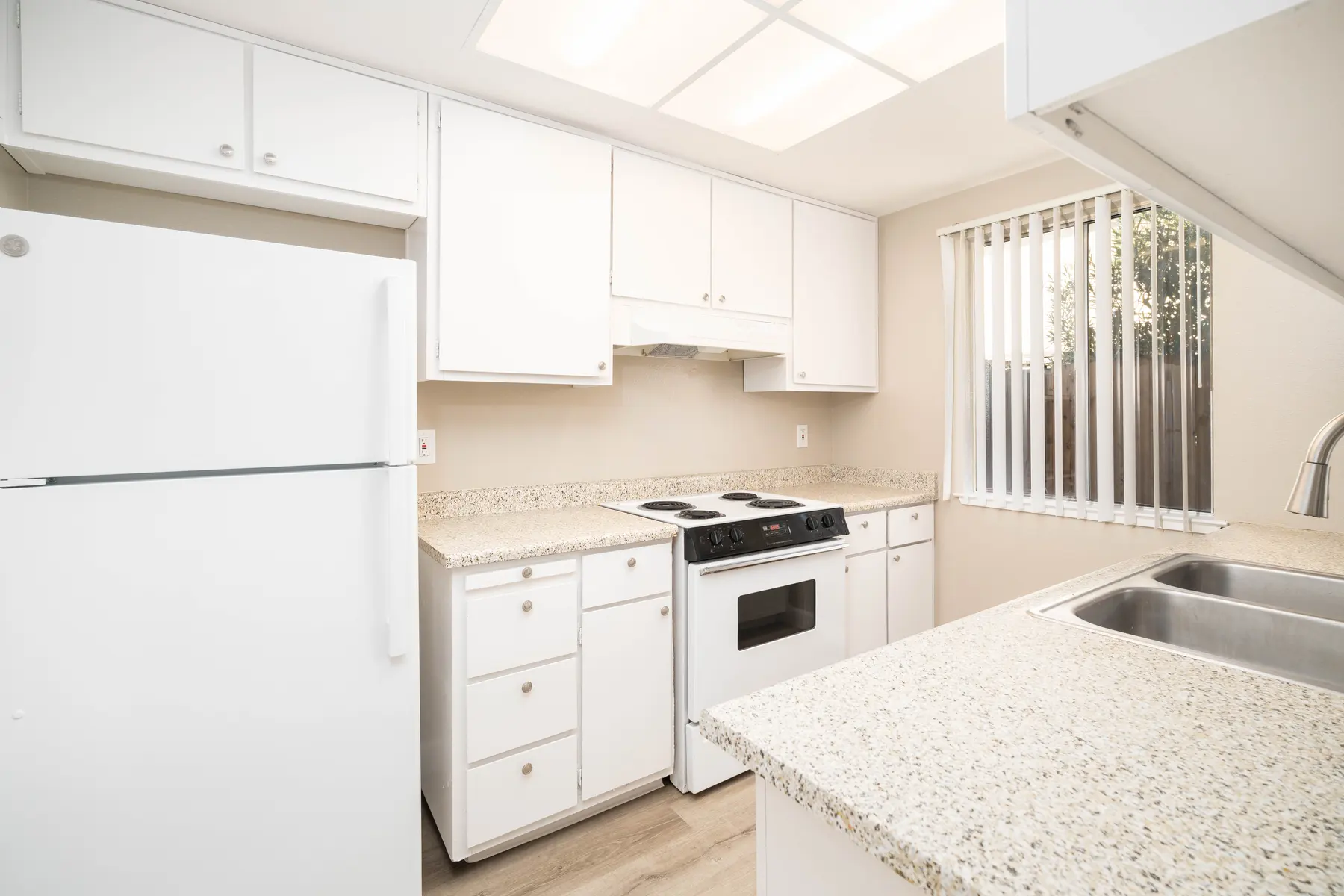 Swanston Park Townhomes - Indoors, Interior Design, Kitchen