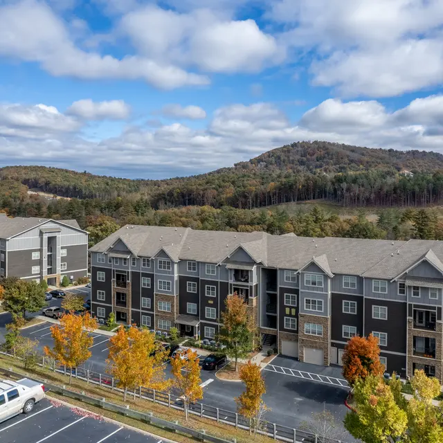 Aventine Asheville - Building, Neighborhood, Car