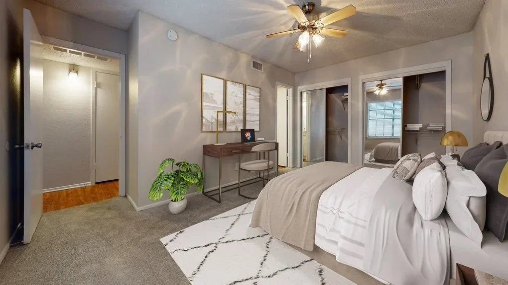 Hulen Gardens Apartments - Corner, Home Decor, Plant