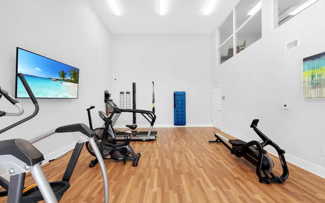 Pinnacle at Peacefield - Wheel, Monitor, Flooring