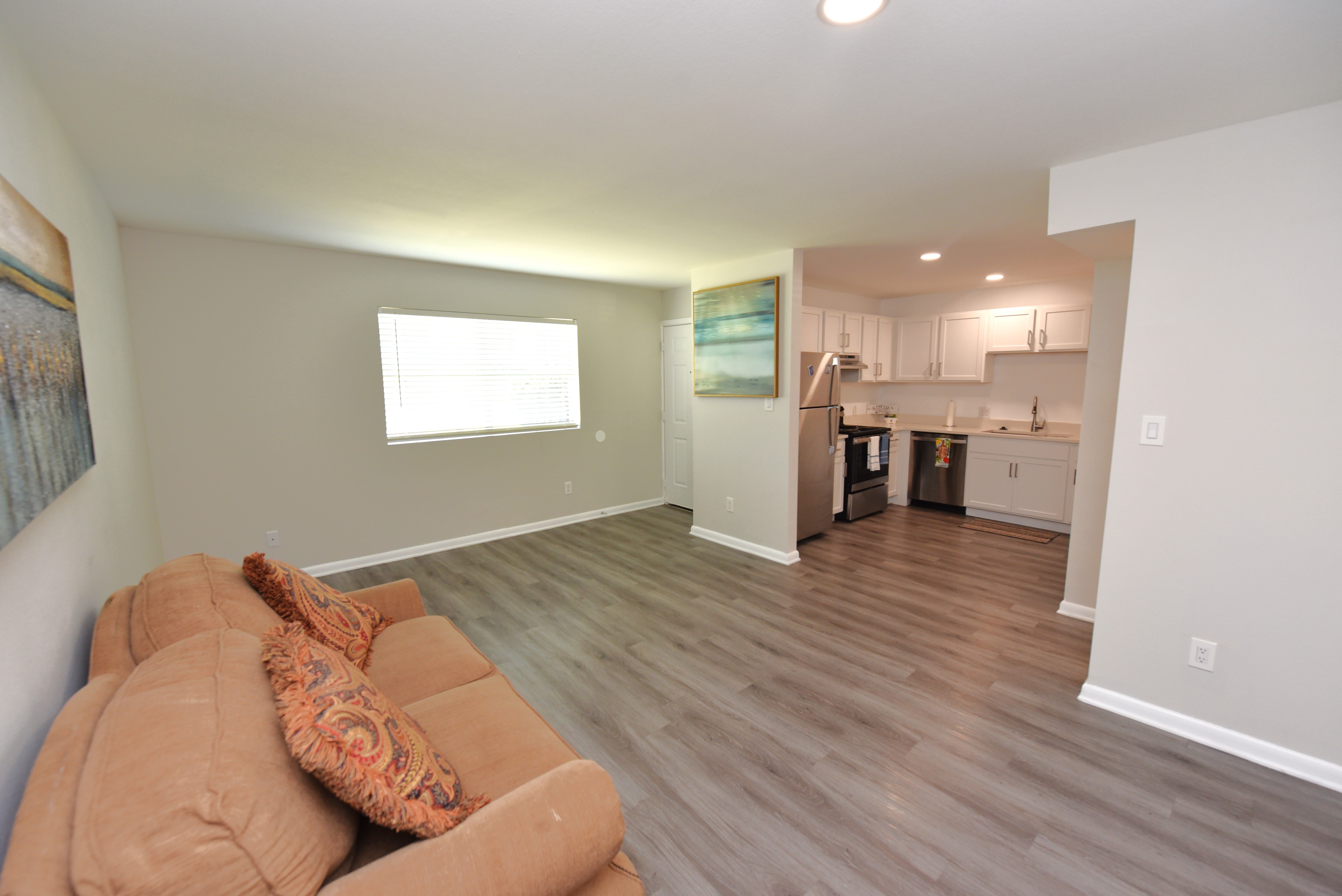 Commons at McNeese Commons at McNeese - Corner, Floor, Flooring