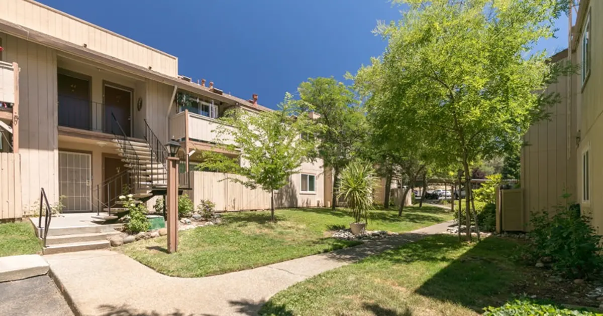 Parkview Apartments in Auburn, CA