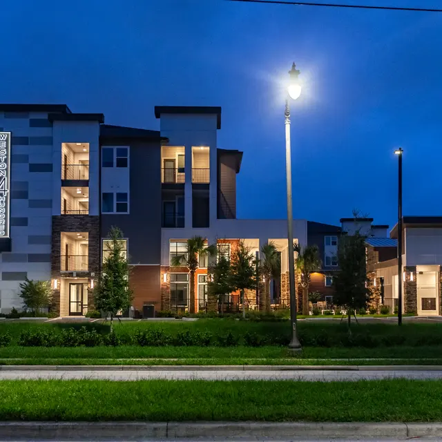 Weston 4 Hundred - Neighborhood, City, Grass