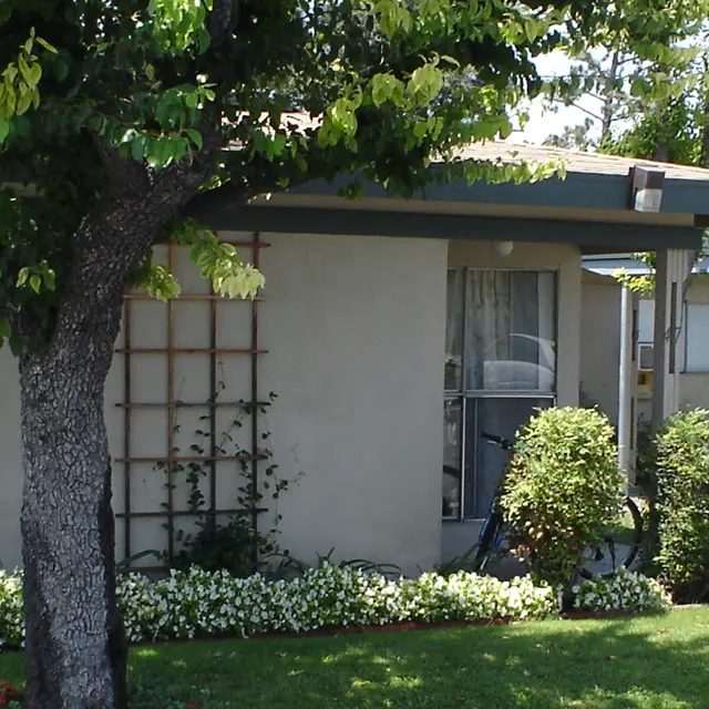Placentia Meadows Apartments - House, Housing, Porch