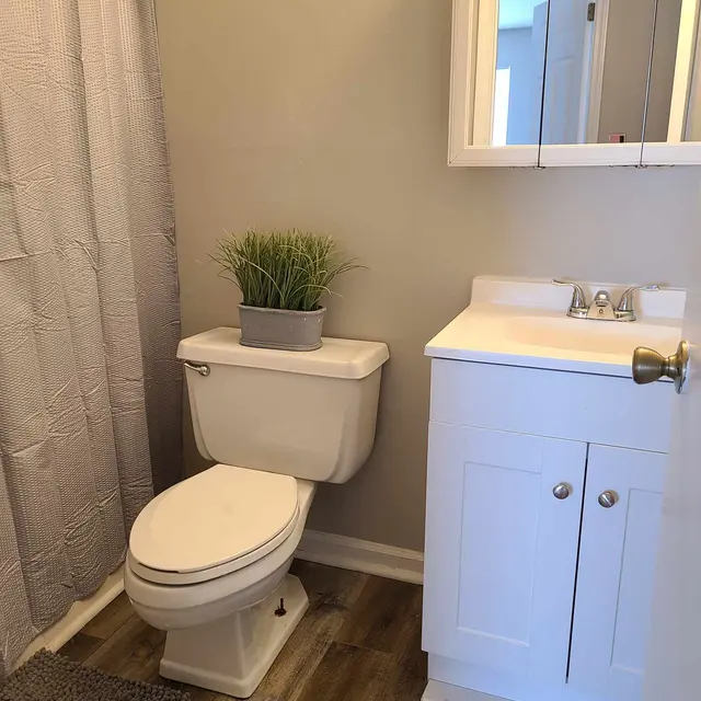 Oak Tree Farms - Indoors