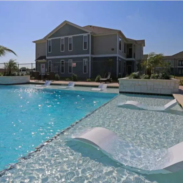 Seaside Landing - Pool Area