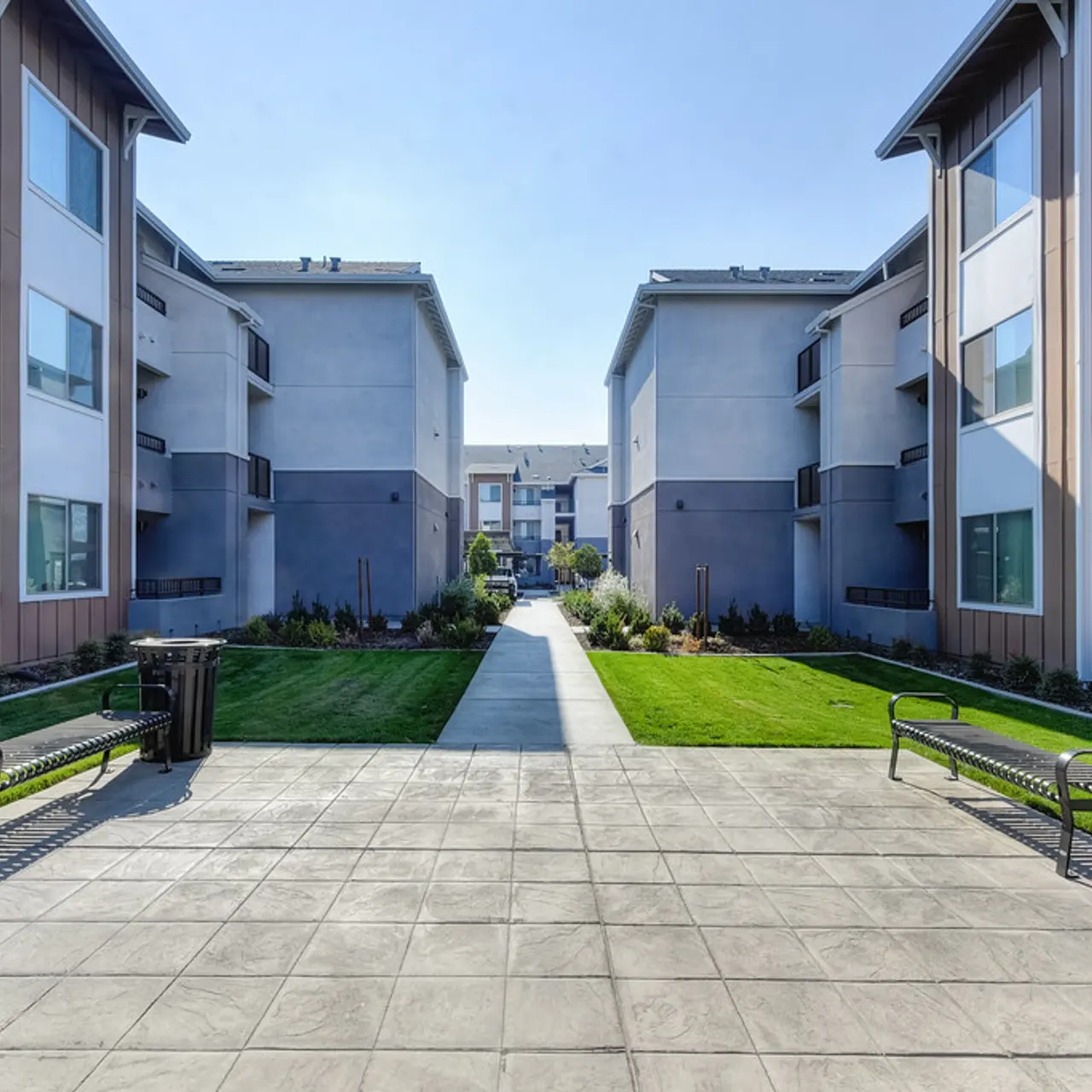 Gateway Station - Building, Plant