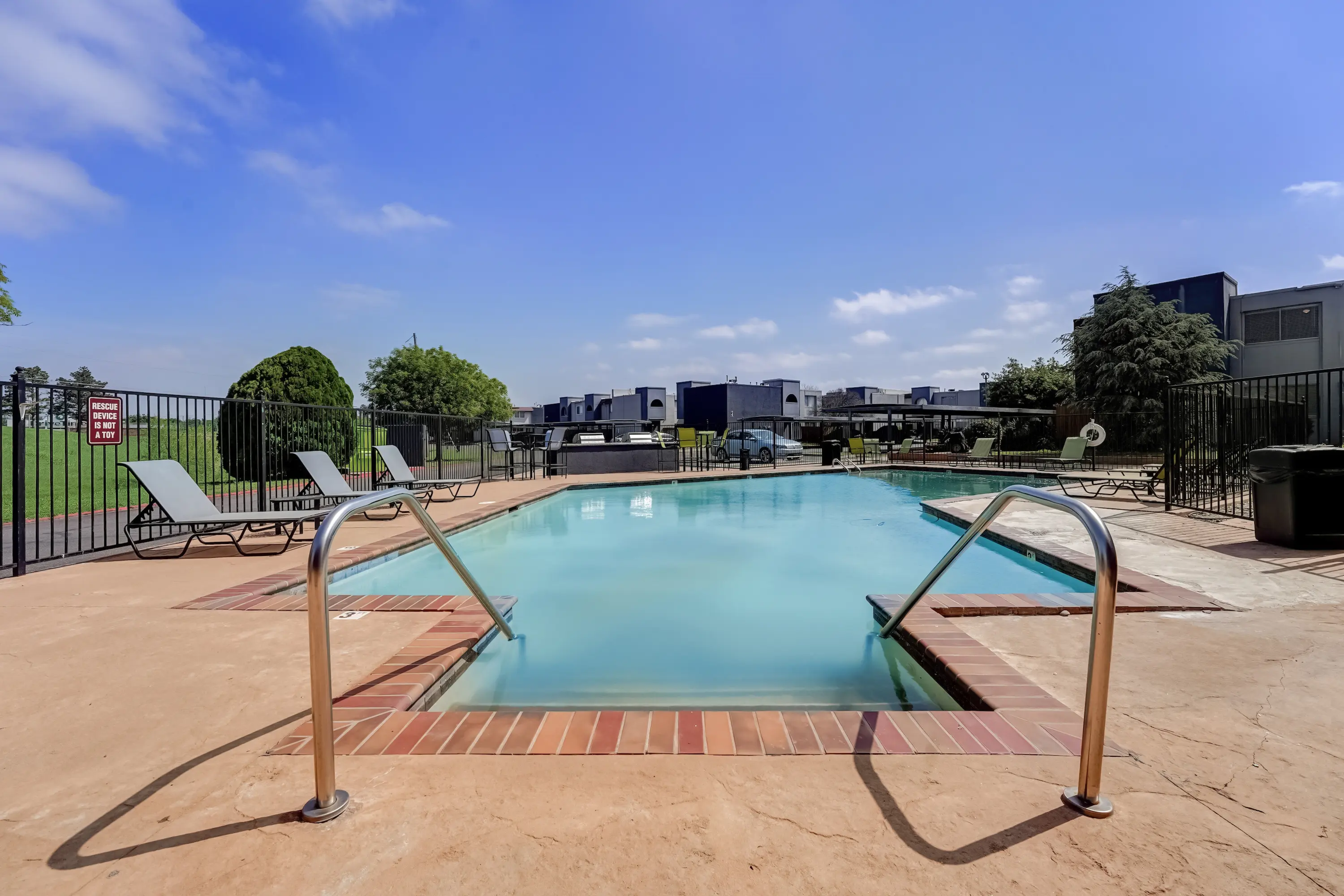 717 Ventura South Apartments - Pool, Water, Swimming Pool