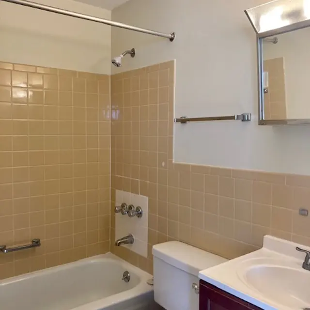 5734-5740 Cheviot Road - Sink, Bathing, Bathtub