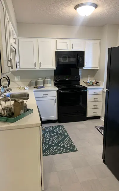 Kitchen 1.jpeg Kitchen 1.jpeg