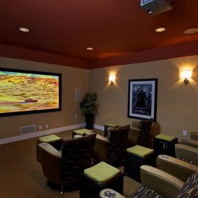 Central Park Apartments - Electronics, Screen, Computer Hardware