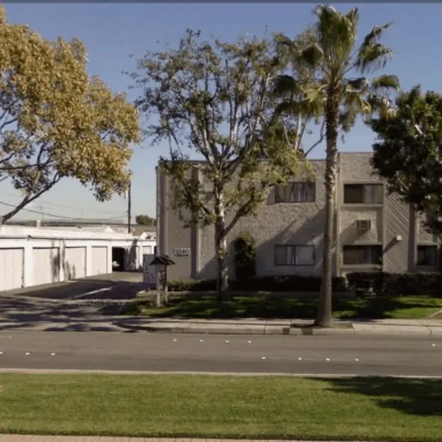 Woodhaven Apartments - Neighborhood, Suburb, City