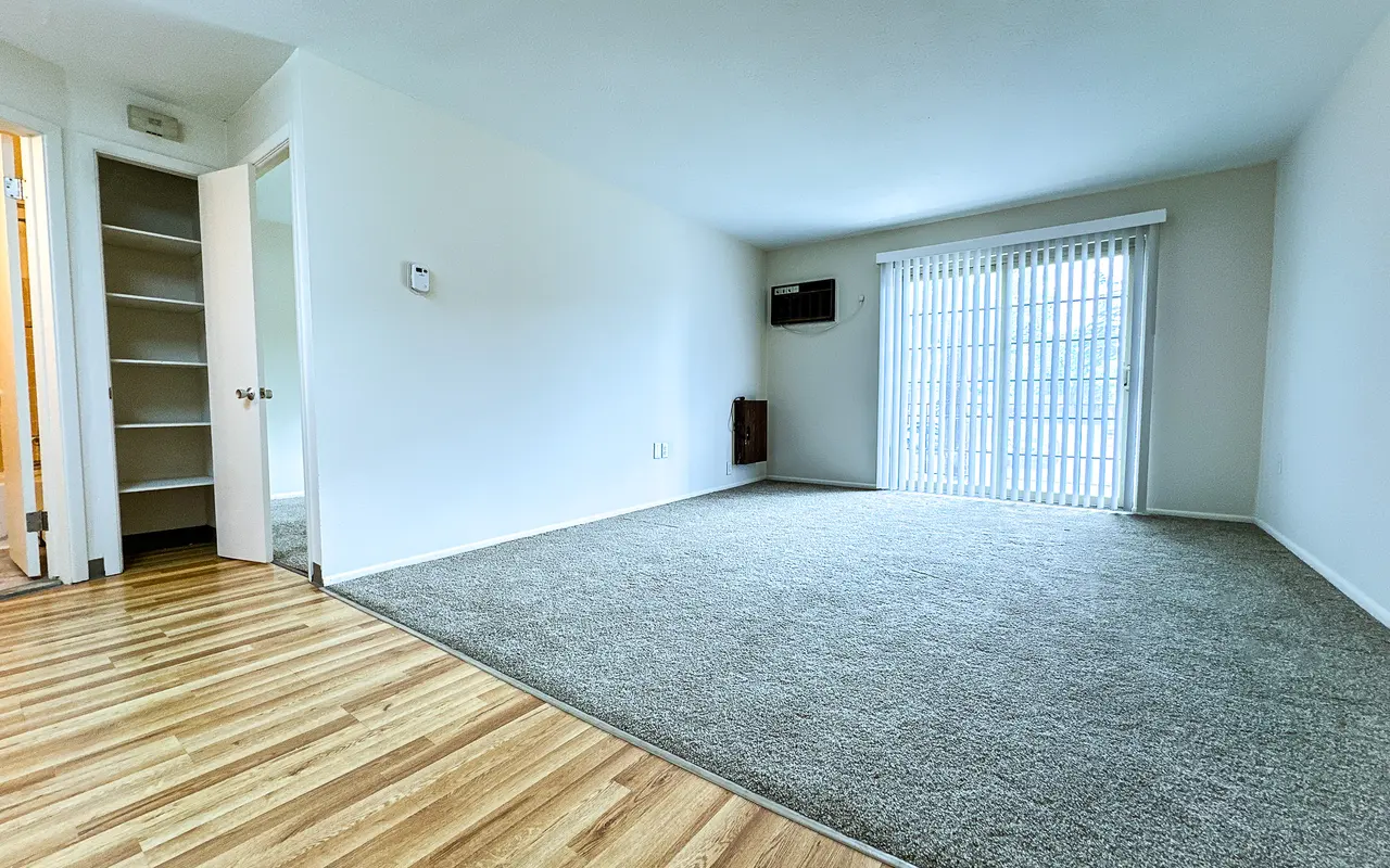 Elana Manor - Corner, Floor, Flooring