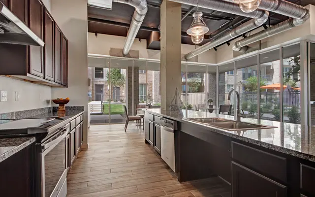 City Square Lofts - Room, Wood