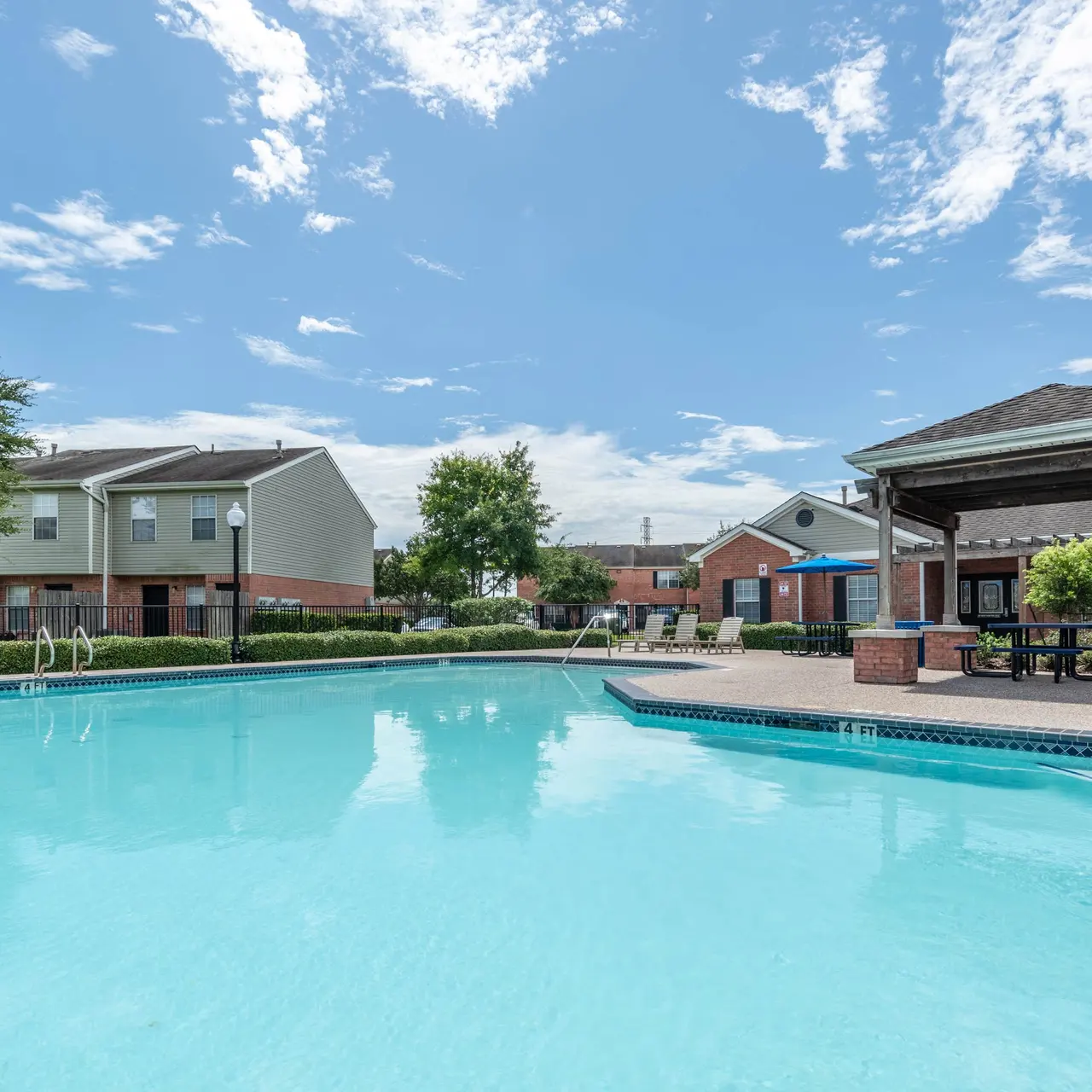 Retreat at Texas City - Building