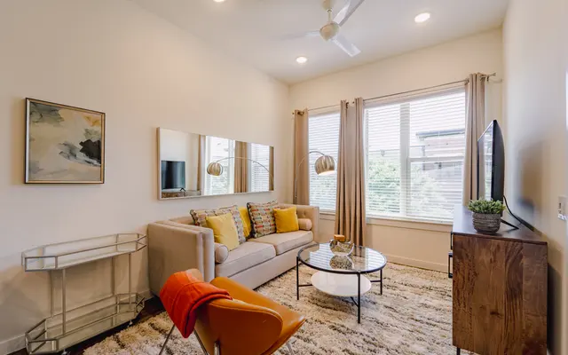 Trinity Highline A7403070-HDR.jpg