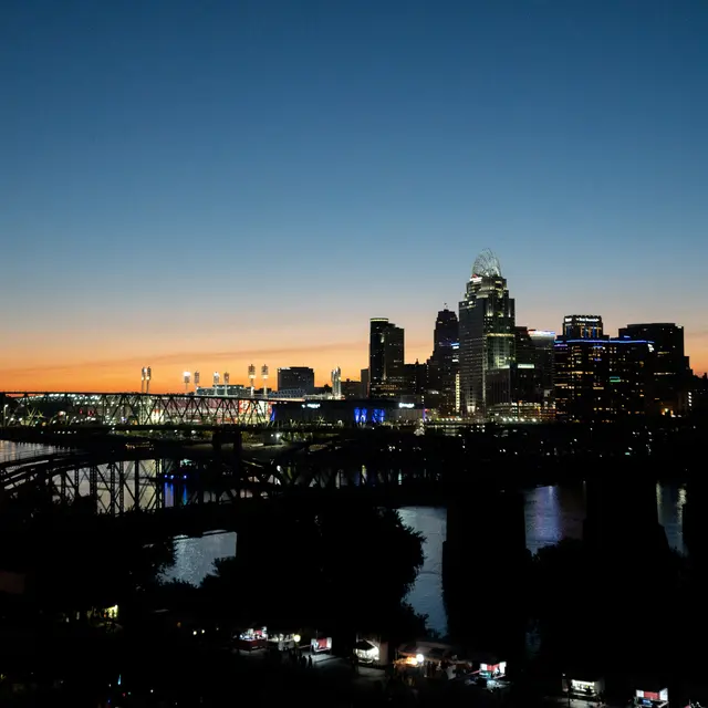 Aqua on the Levee - City, Metropolis, Urban