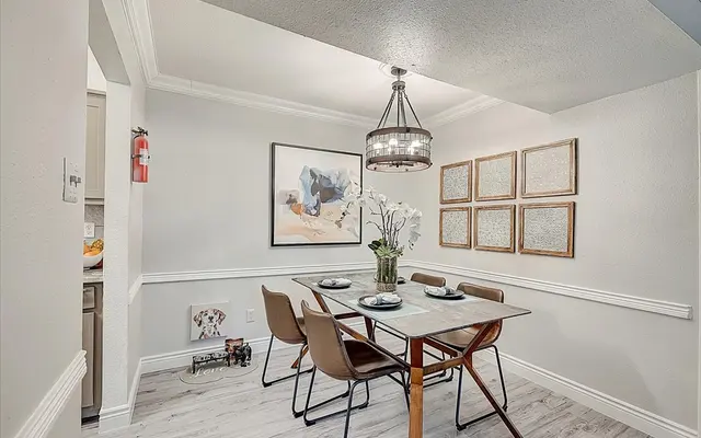 Aspen Apartments - Dining Room, Dining Table, Furniture