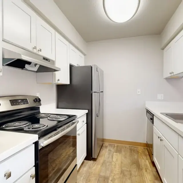 Laurel Oaks Apartments - 2 Bedrooms 2 Bathrooms