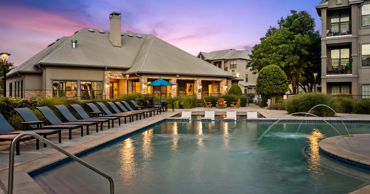 Stonebriar Pines Apartments