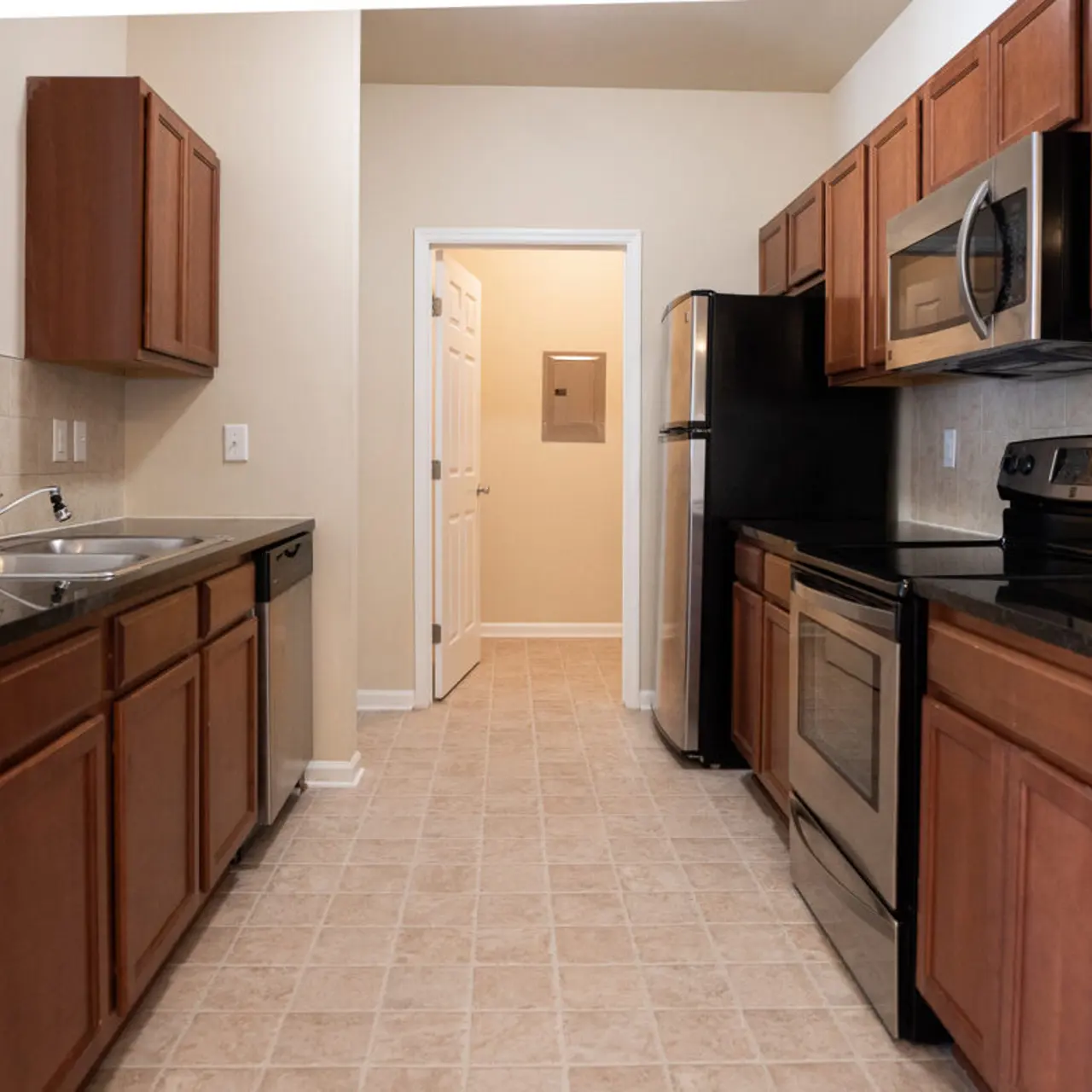 Birchfield Apartments - Indoors, Interior Design, Kitchen