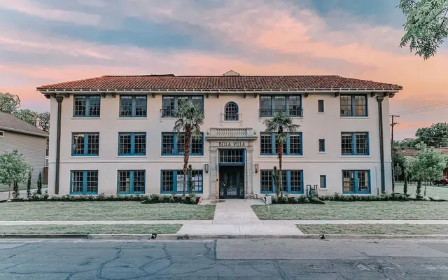 Bella Villa Bella Villa