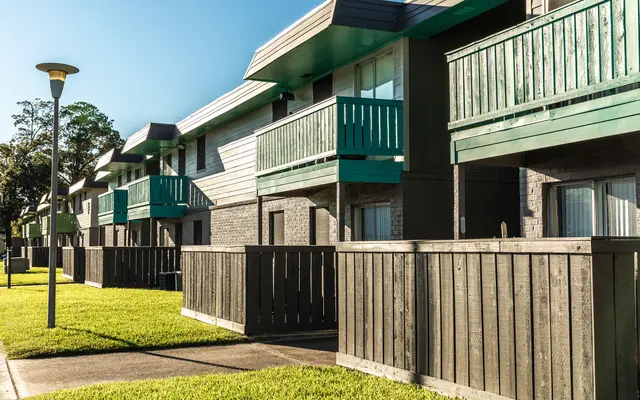 Flats on Walters Flats on Walters - Building, City, Yard