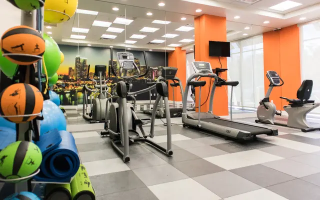 Gibson Plaza Apartments - Fitness