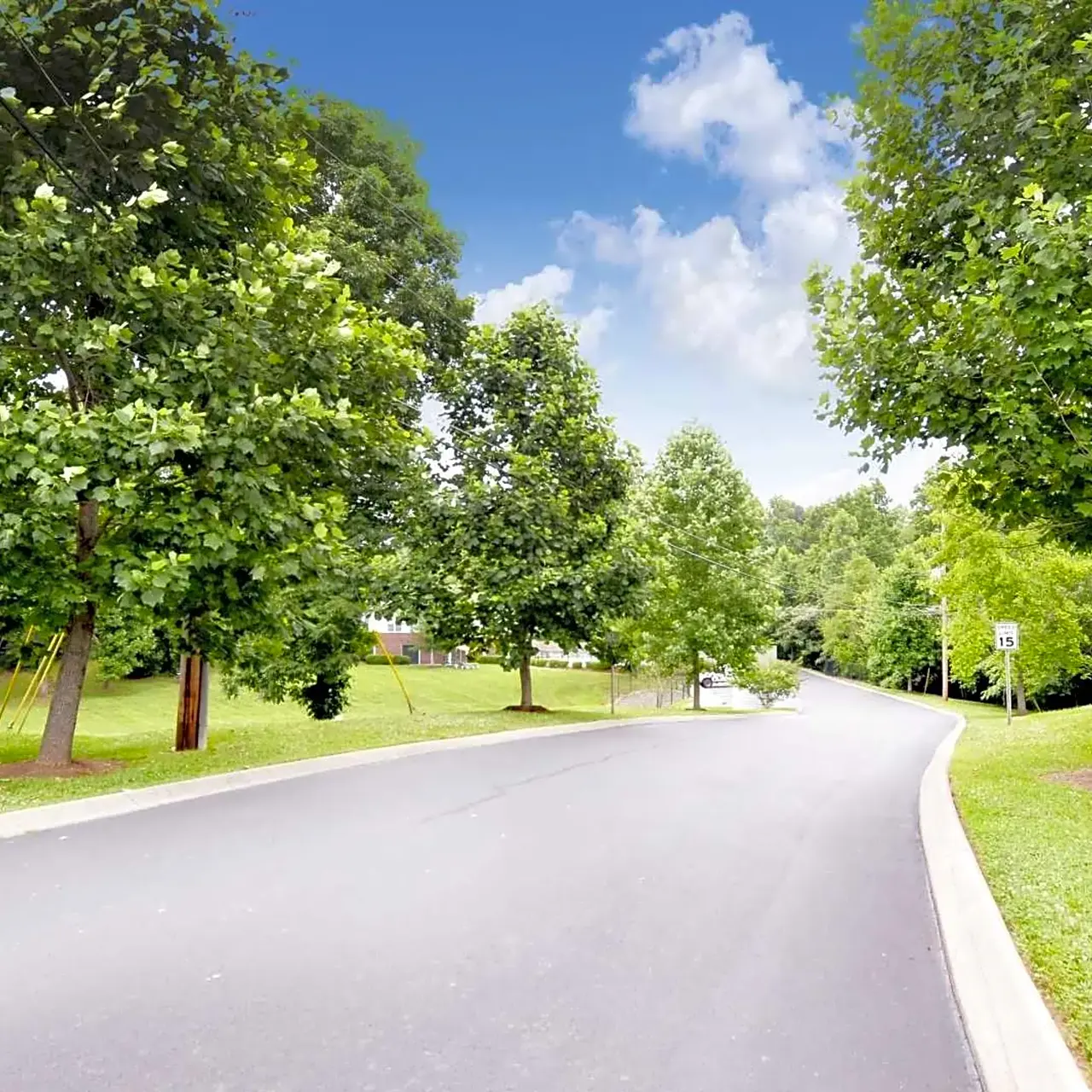 East Forest Park - Outdoors, Housing, Driveway