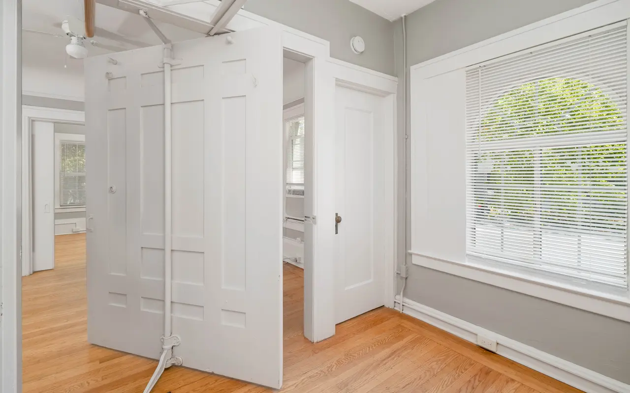 Casa del Rey and Courtyard - Indoors, Interior Design, Corner